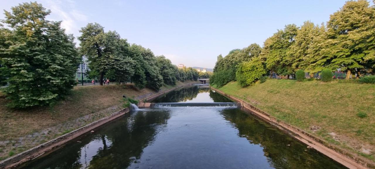 Ambient Apartman Apartment Sarajevo Luaran gambar